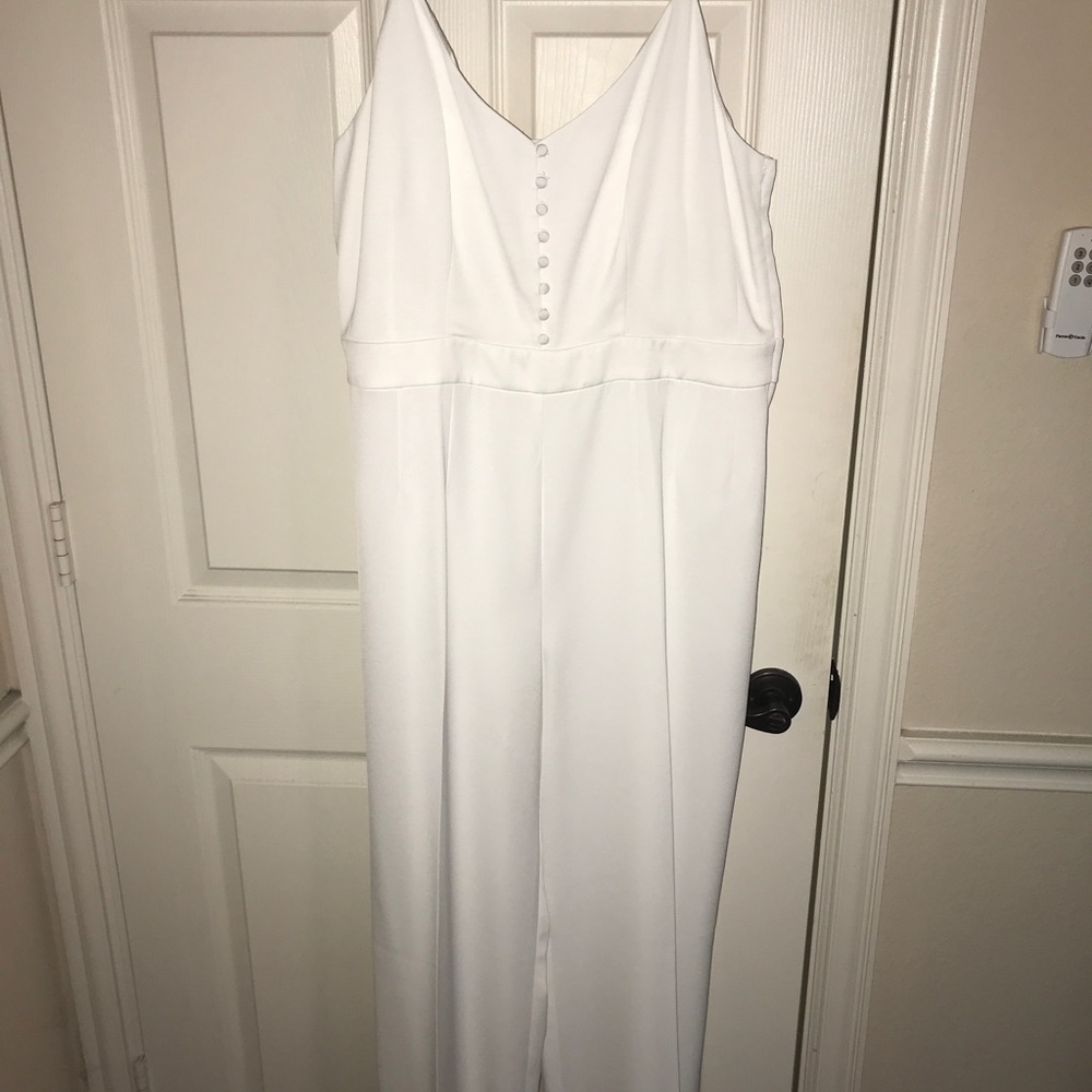 H & M Plus size Ivory Wide Leg Sleeveless Bridal Jumpsuit - Size 16